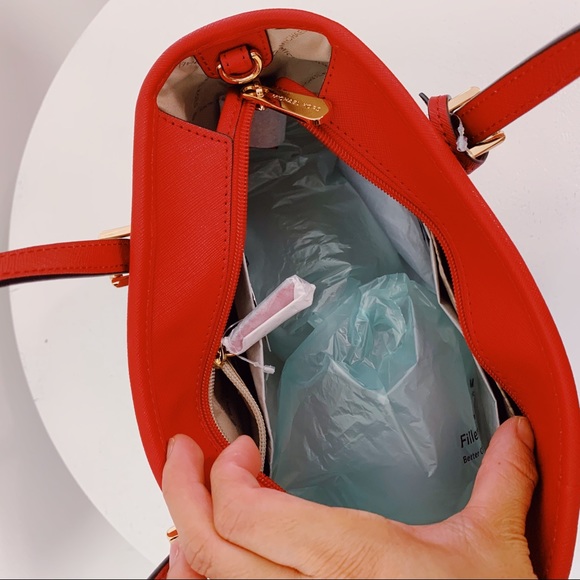 Michael Kors  Jet Set Travel Scarlet XS Cryl - Picture 9 of 11